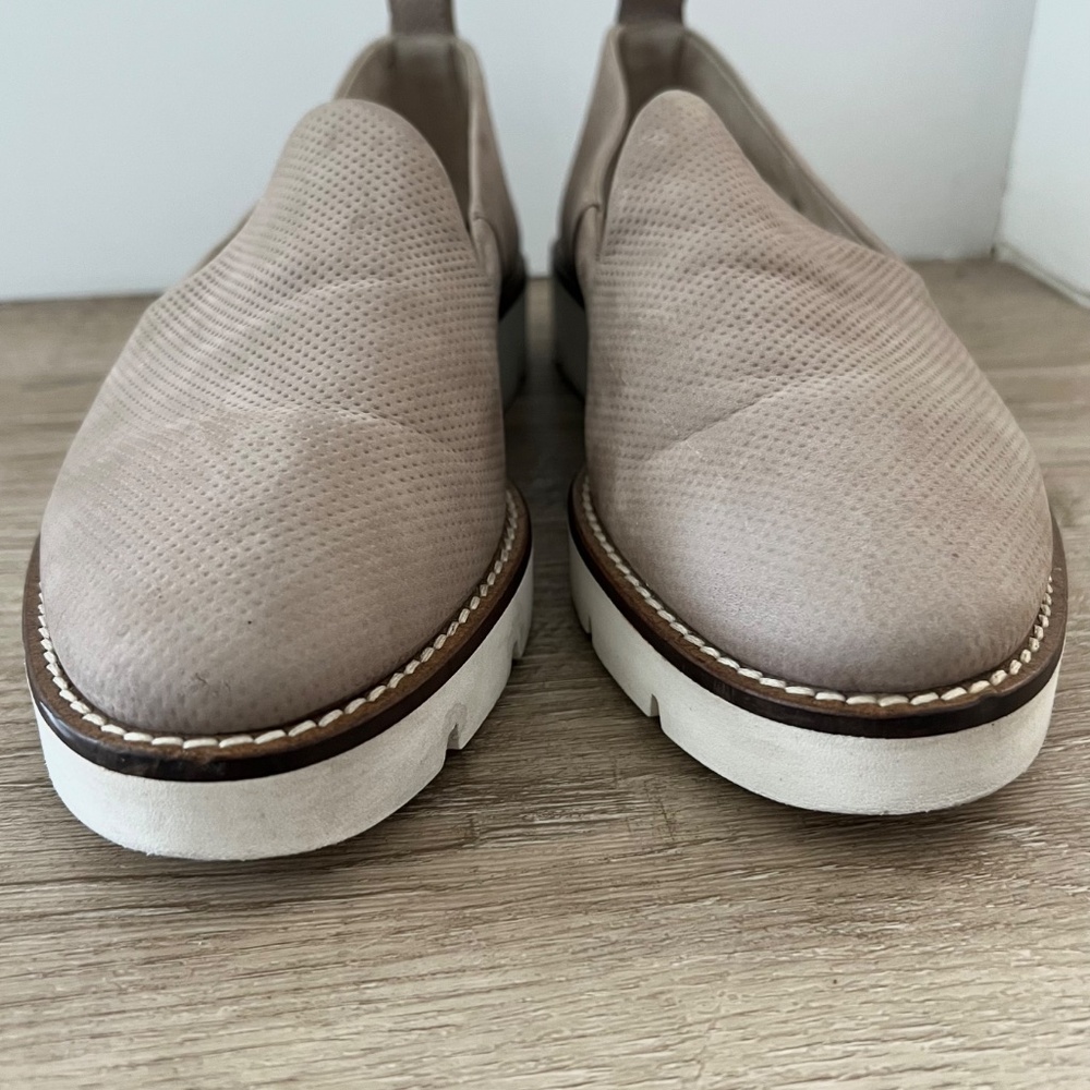 Paul Green | Women’s Dotted Loafers | Size 7 | Tan/Taupe Color - Picture 5 of 9